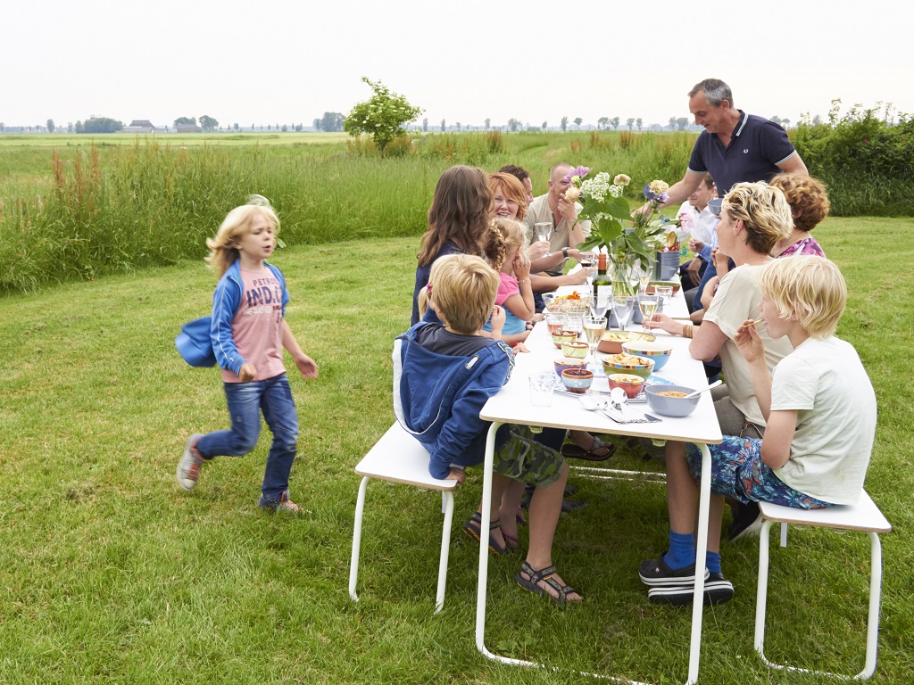 buiten eten met adembenemende uitzichten