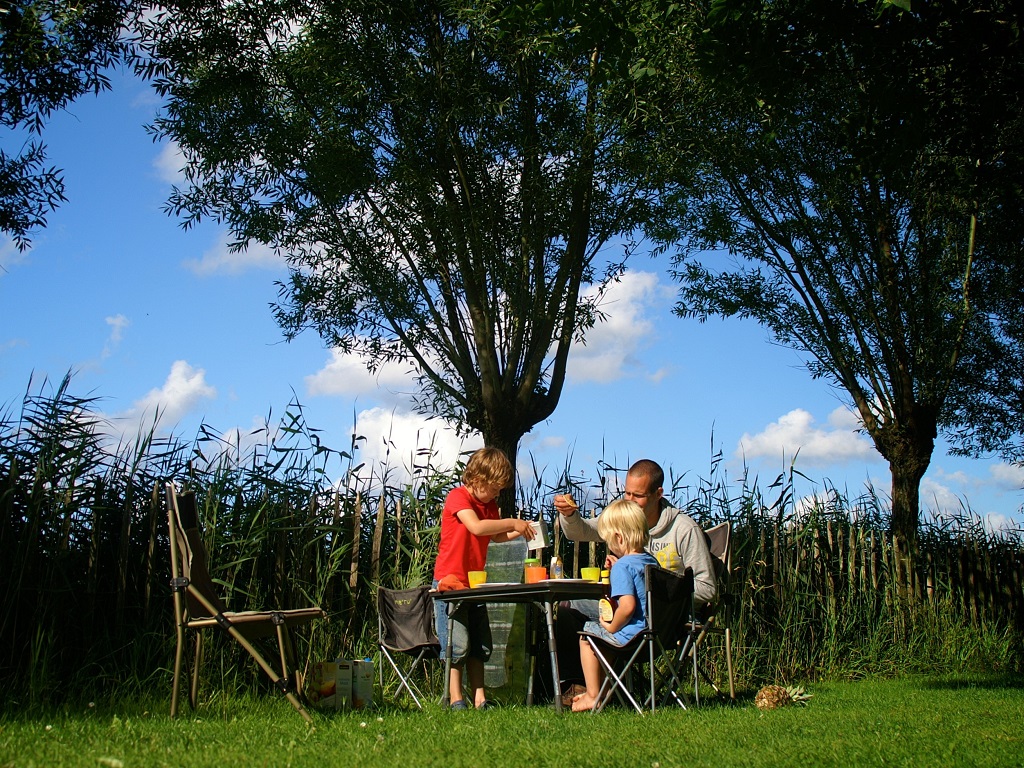 ontbijten langs het riet