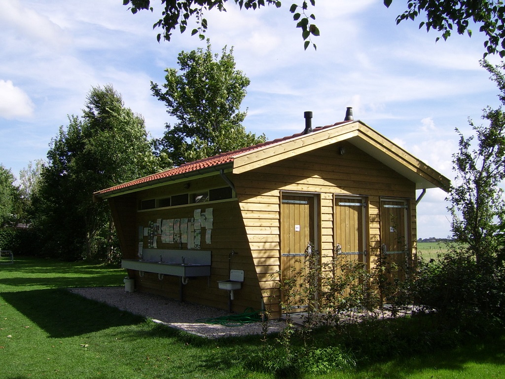 natuurlijk toiletgebouw