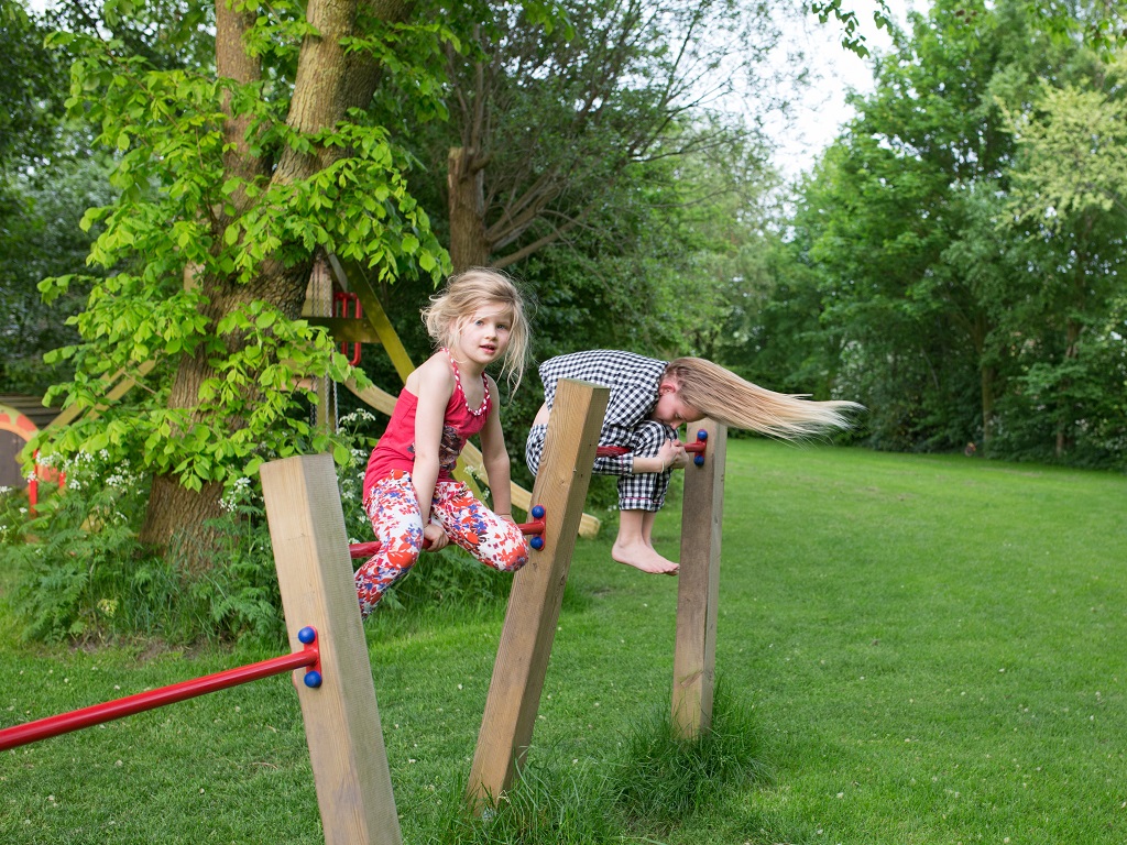 acrobats at the horizontal bar