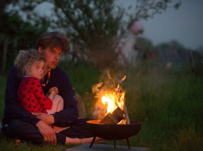 Lagerfeuer natur Camping Lauwersmeer Friesland Niederlande