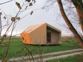 romantische trekkershut met uitzicht Lauwersmeer Friesland