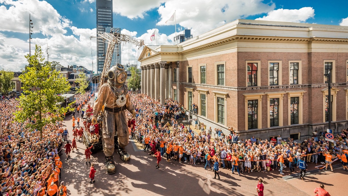 Leeuwarden-Frylân 2018 De reuzen van Royal de Luxe